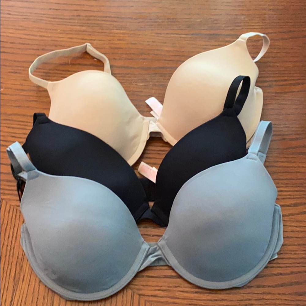 Victoria secret Set of bras